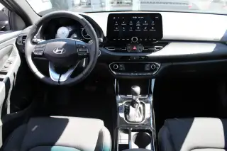Vehicle image thumbnail, number 9