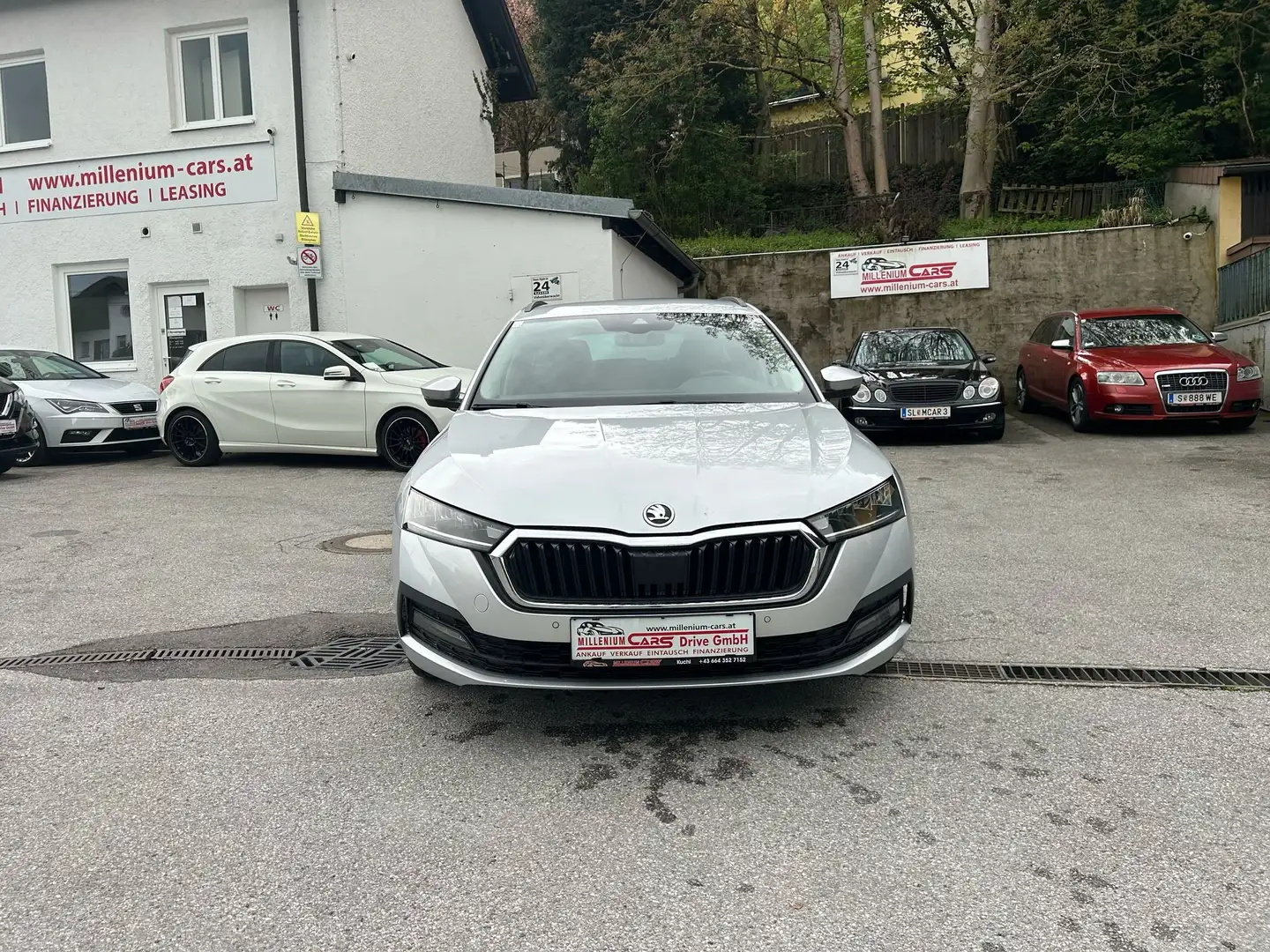 Vehicle image, number 4