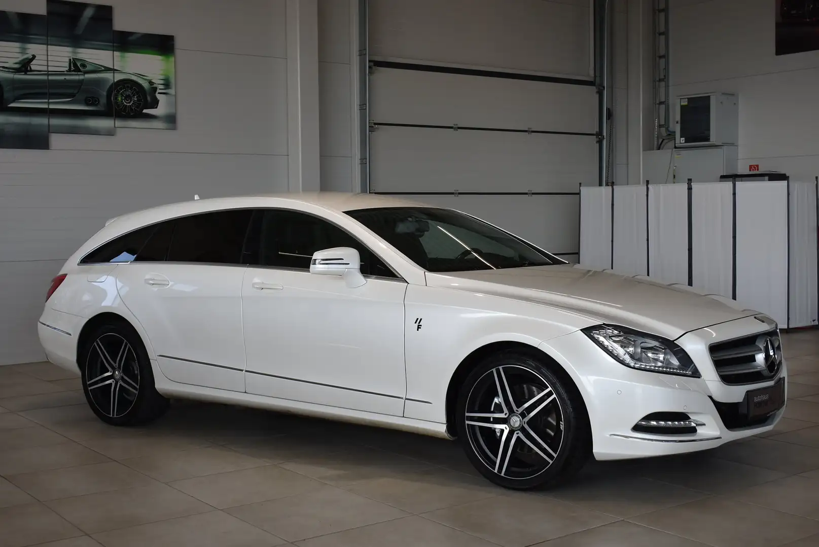 Vehicle image, number 5