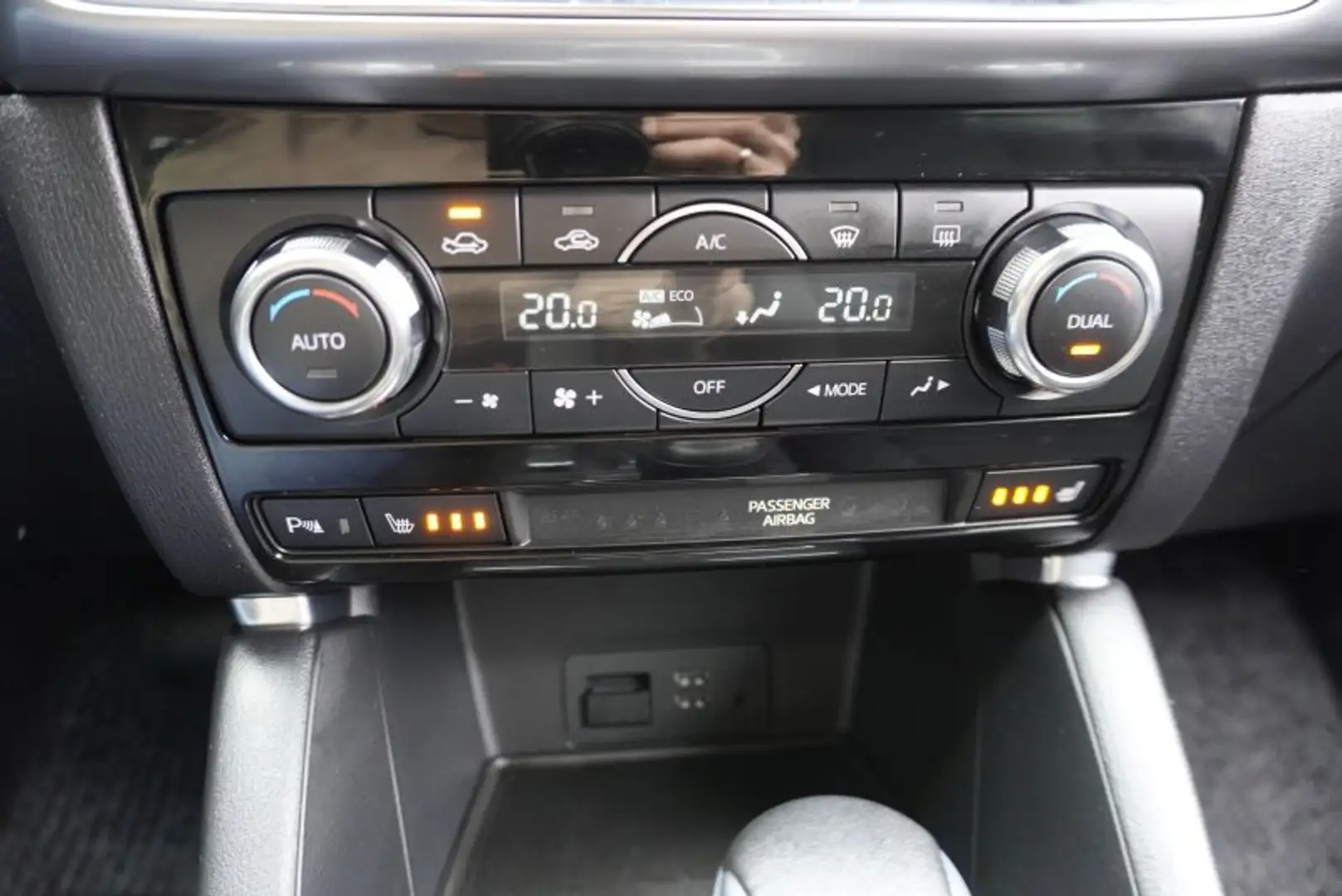 Vehicle image, number 20