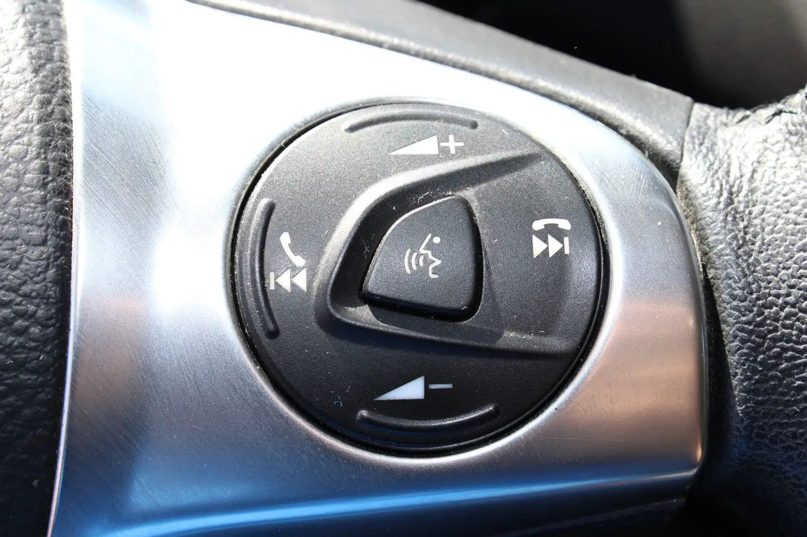 Vehicle image, number 18