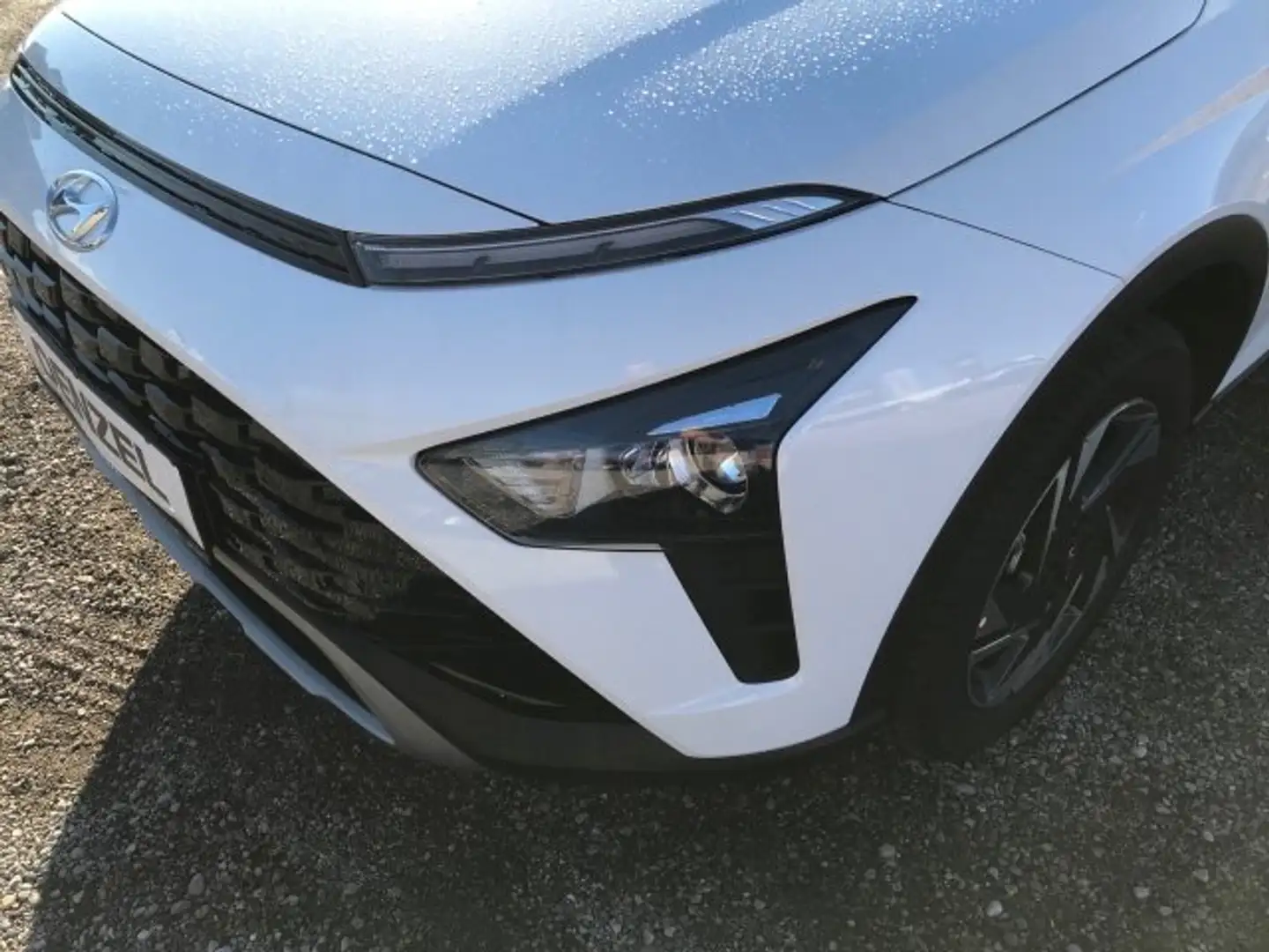 Vehicle image, number 8