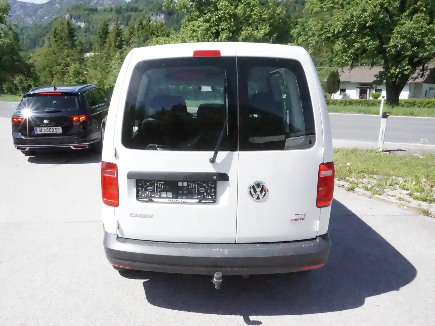 Vehicle image, number 7