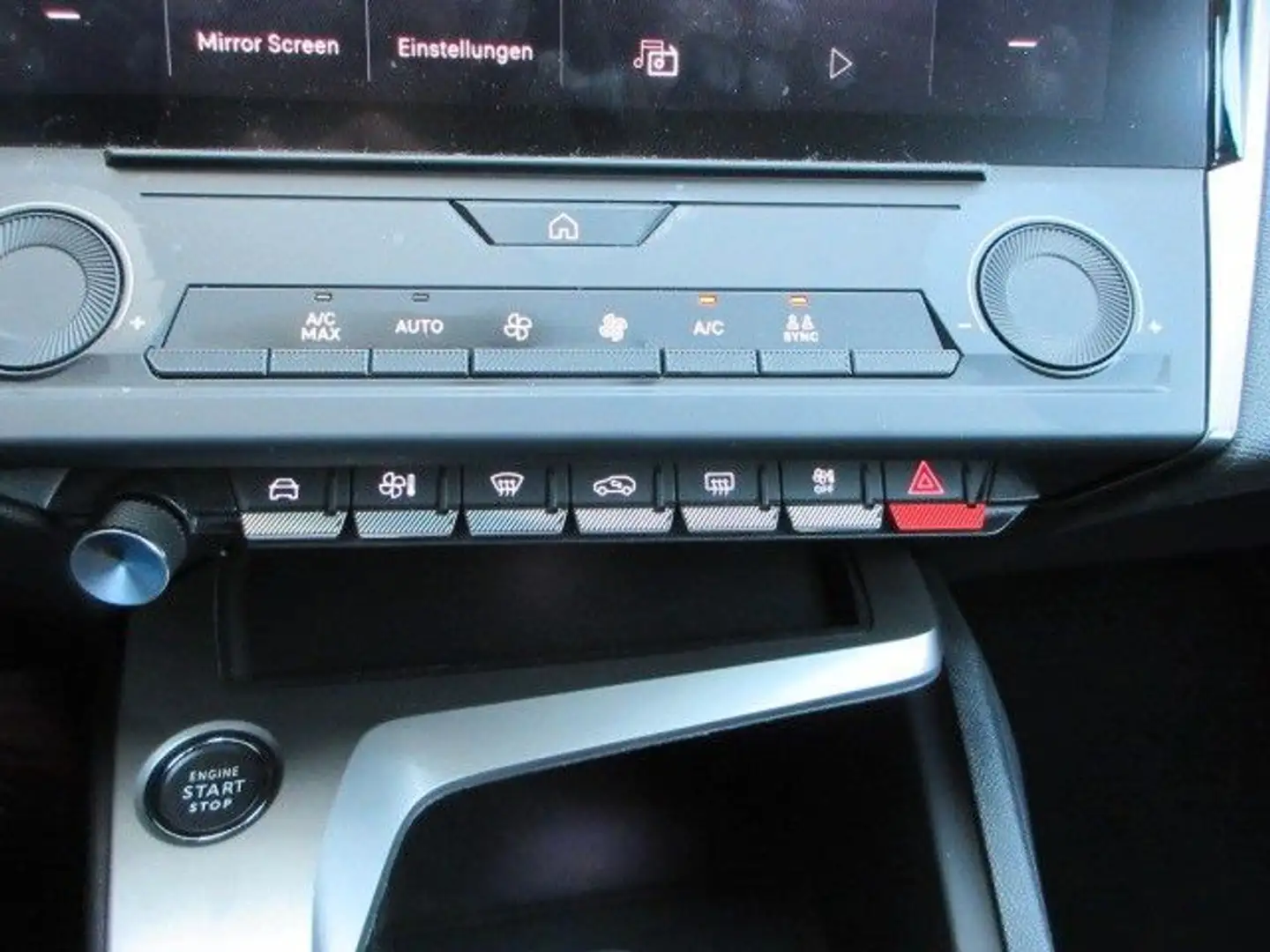 Vehicle image, number 12
