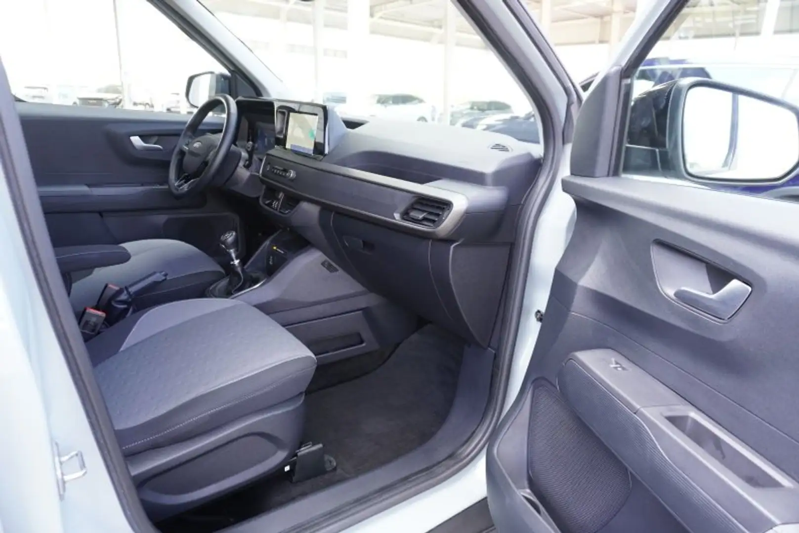 Vehicle image, number 9