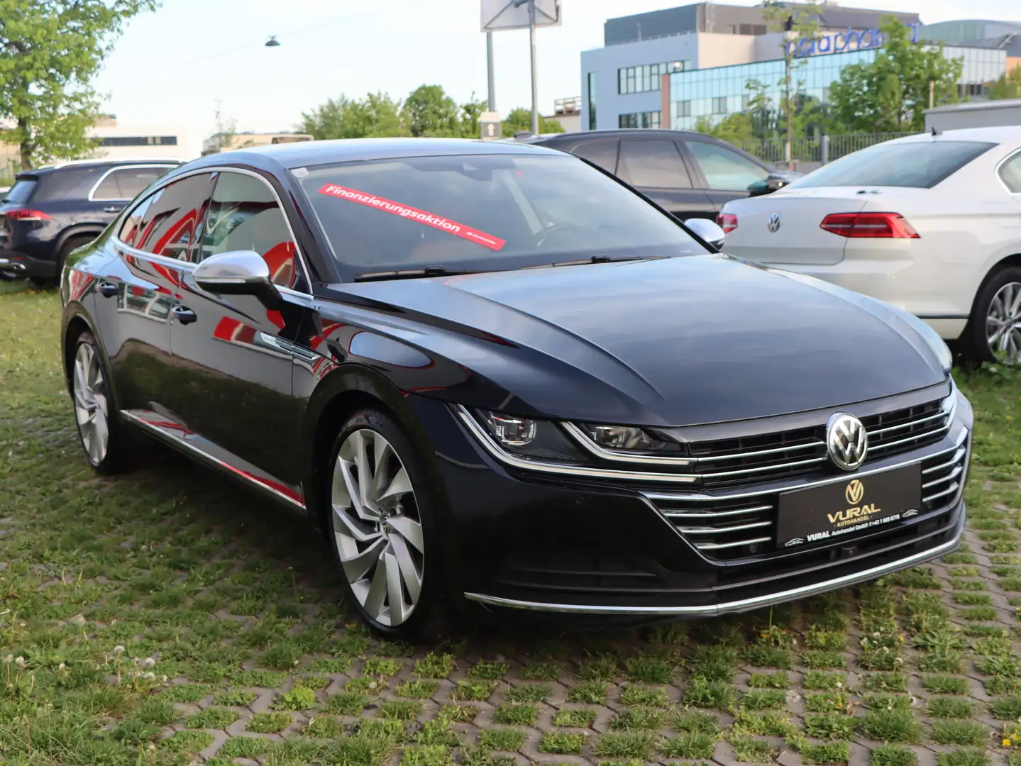 Vehicle image, number 4