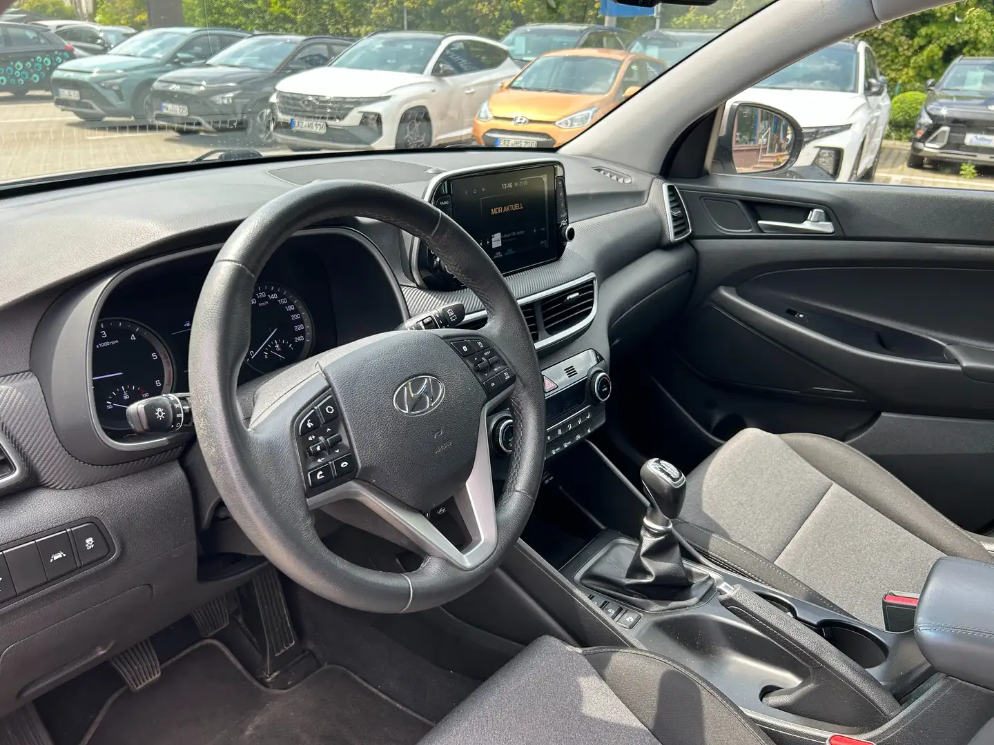 Vehicle image, number 10