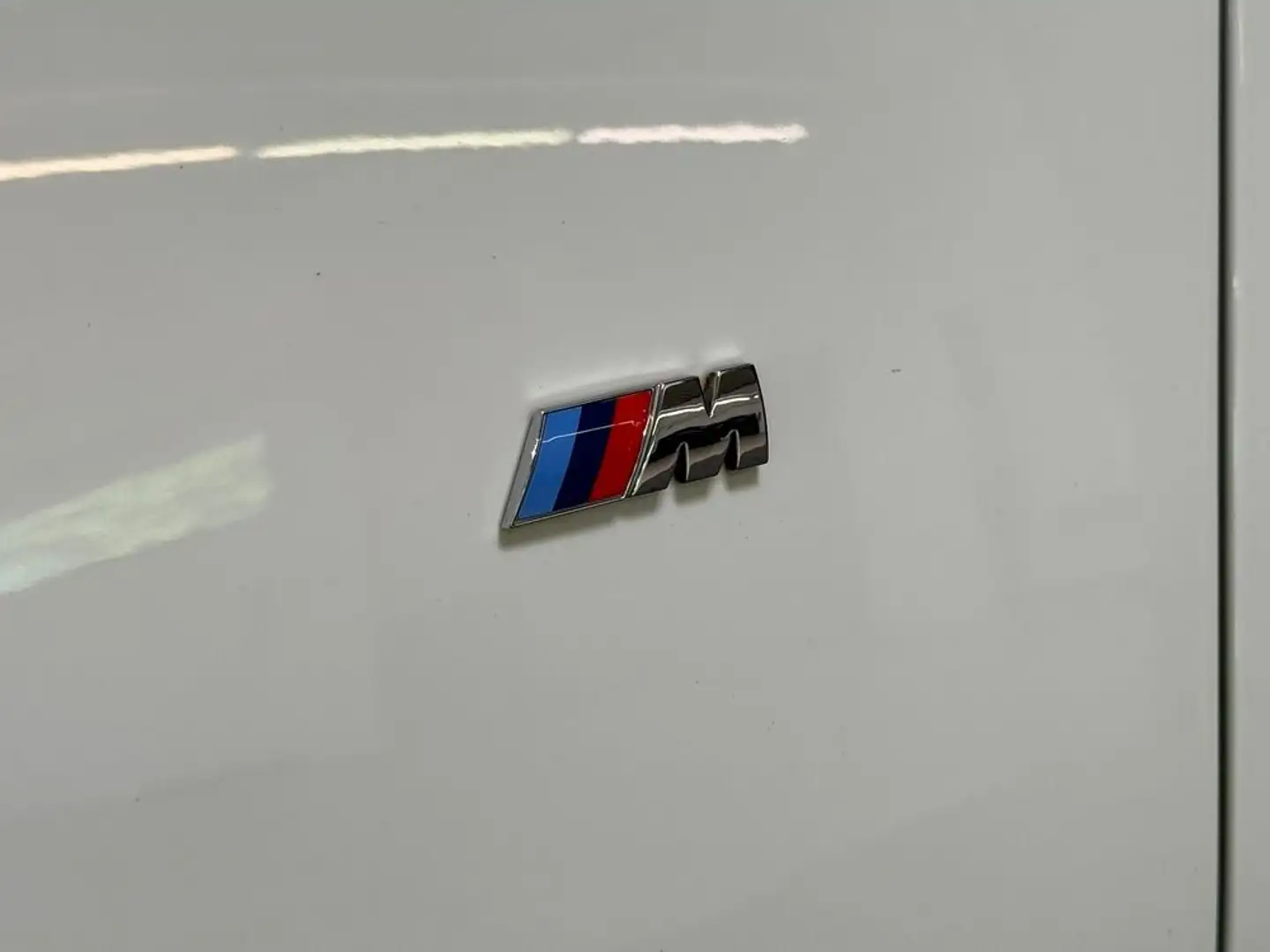 Vehicle image, number 9