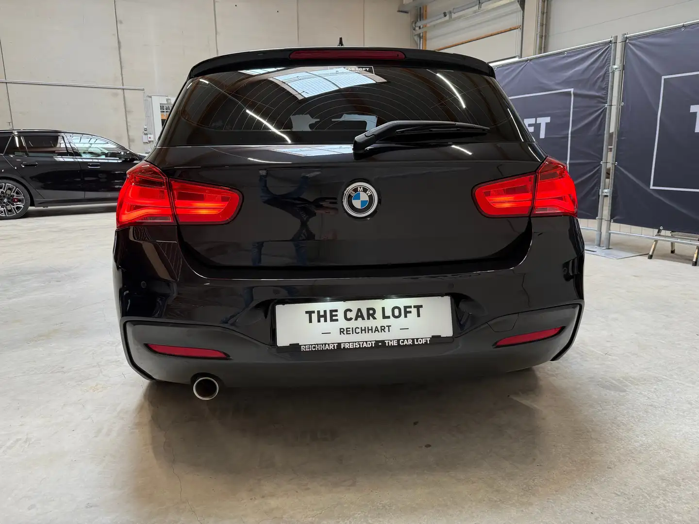 Vehicle image, number 14