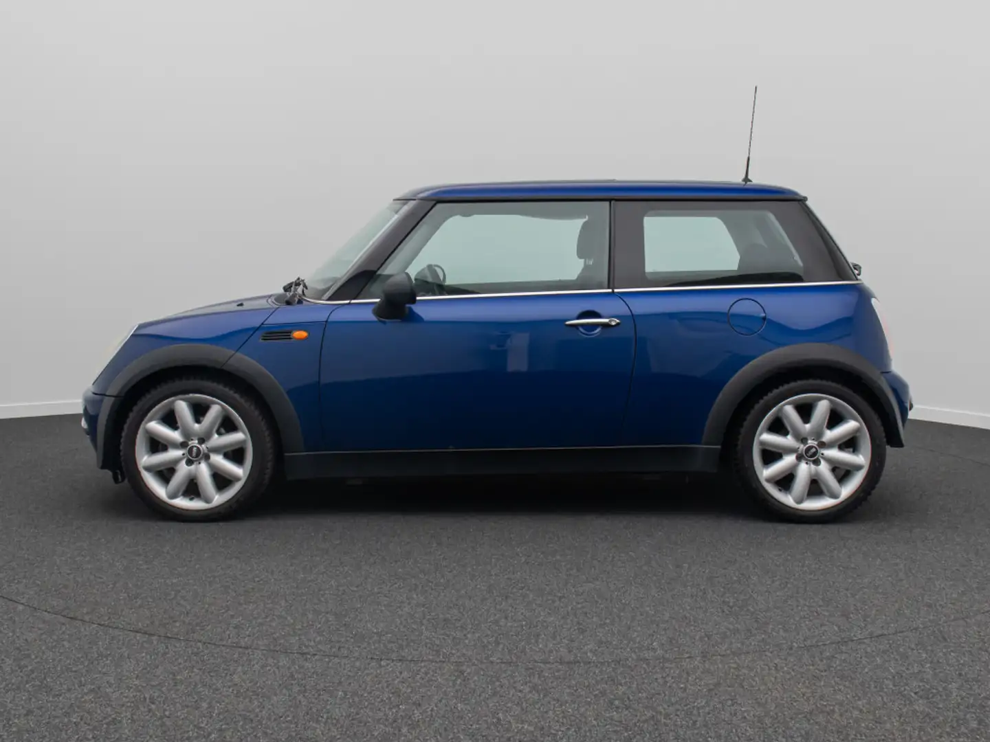 Vehicle image, number 11