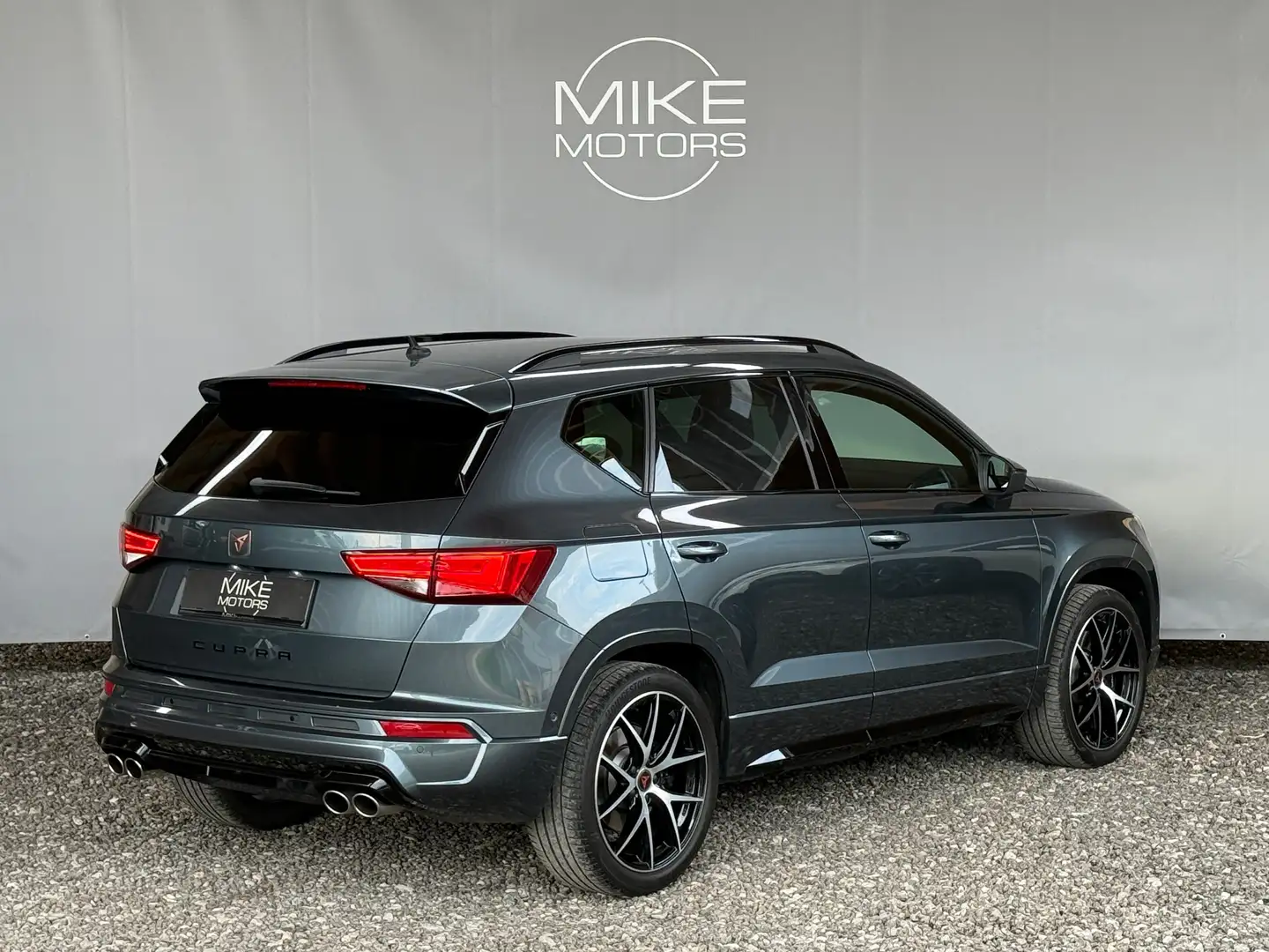 Vehicle image, number 6