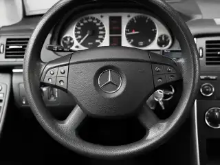Vehicle image thumbnail, number 13
