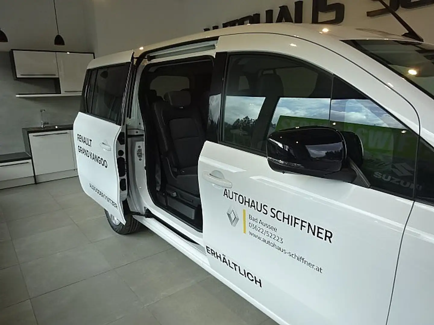 Vehicle image, number 2