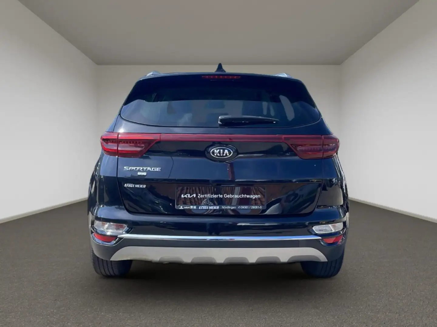 Vehicle image, number 4