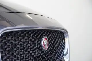Vehicle image thumbnail, number 6