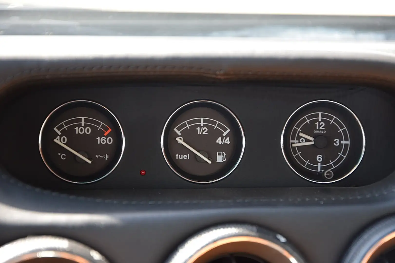 Vehicle image, number 9
