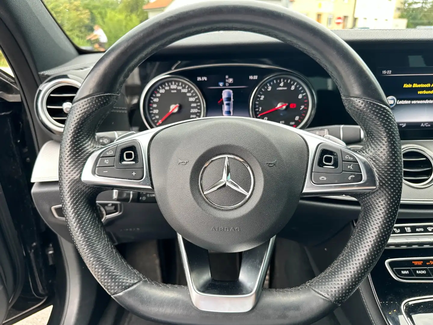 Vehicle image, number 11
