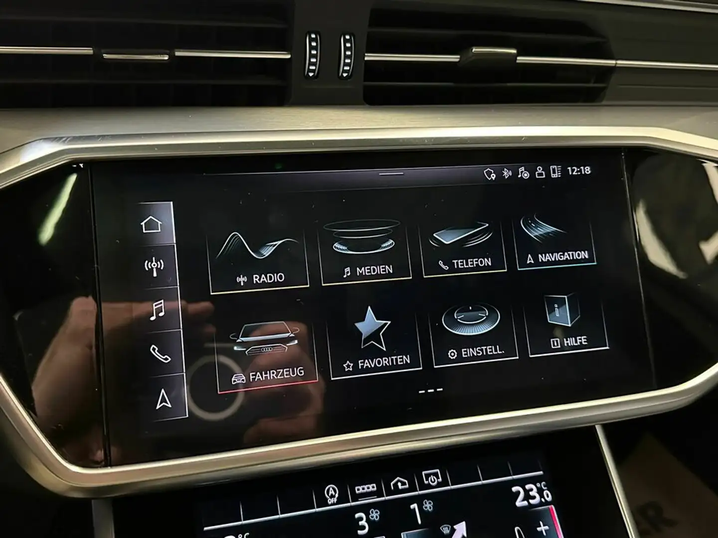 Vehicle image, number 18