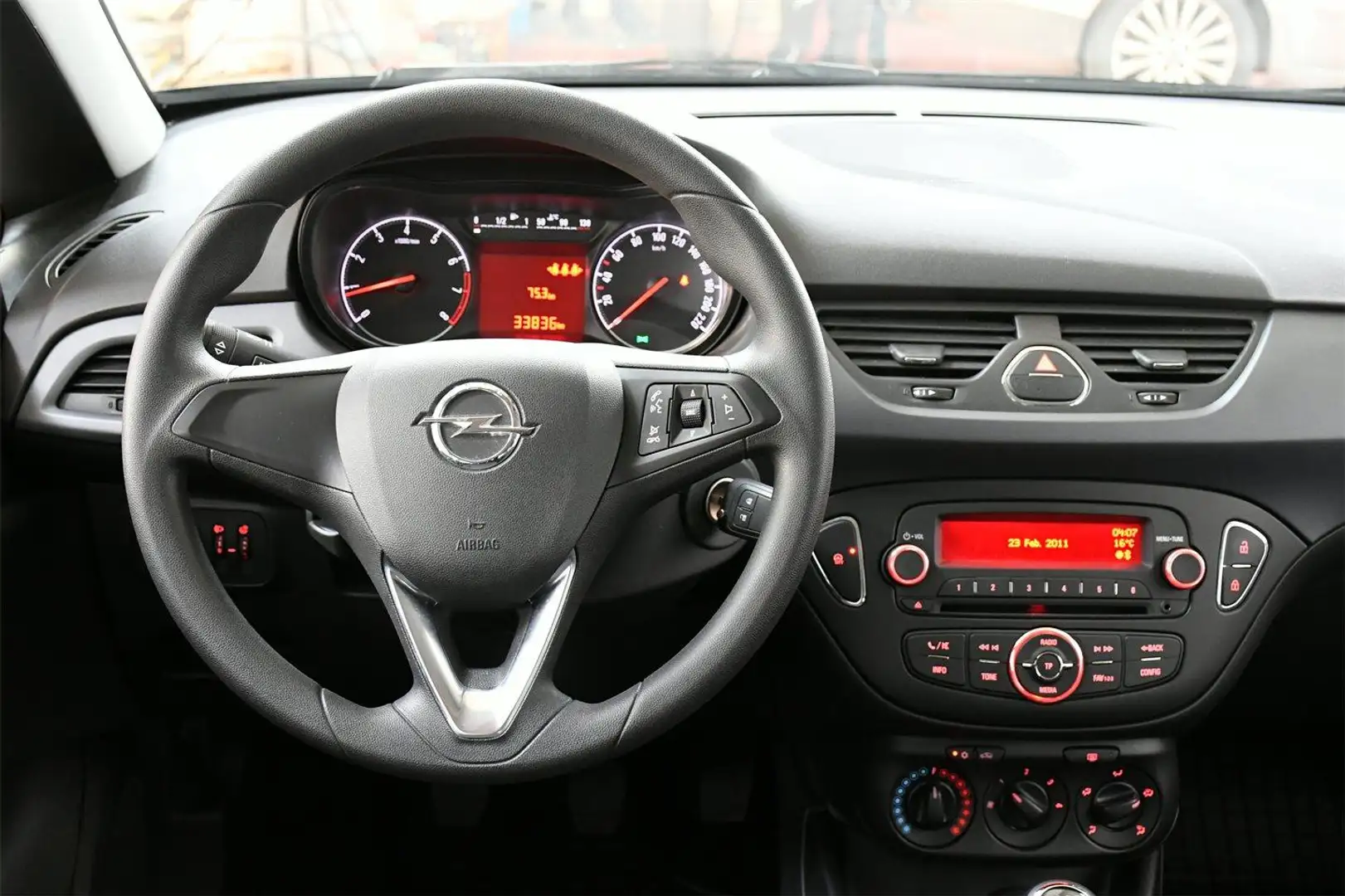 Vehicle image, number 18