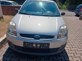 Vehicle image thumbnail, number 4