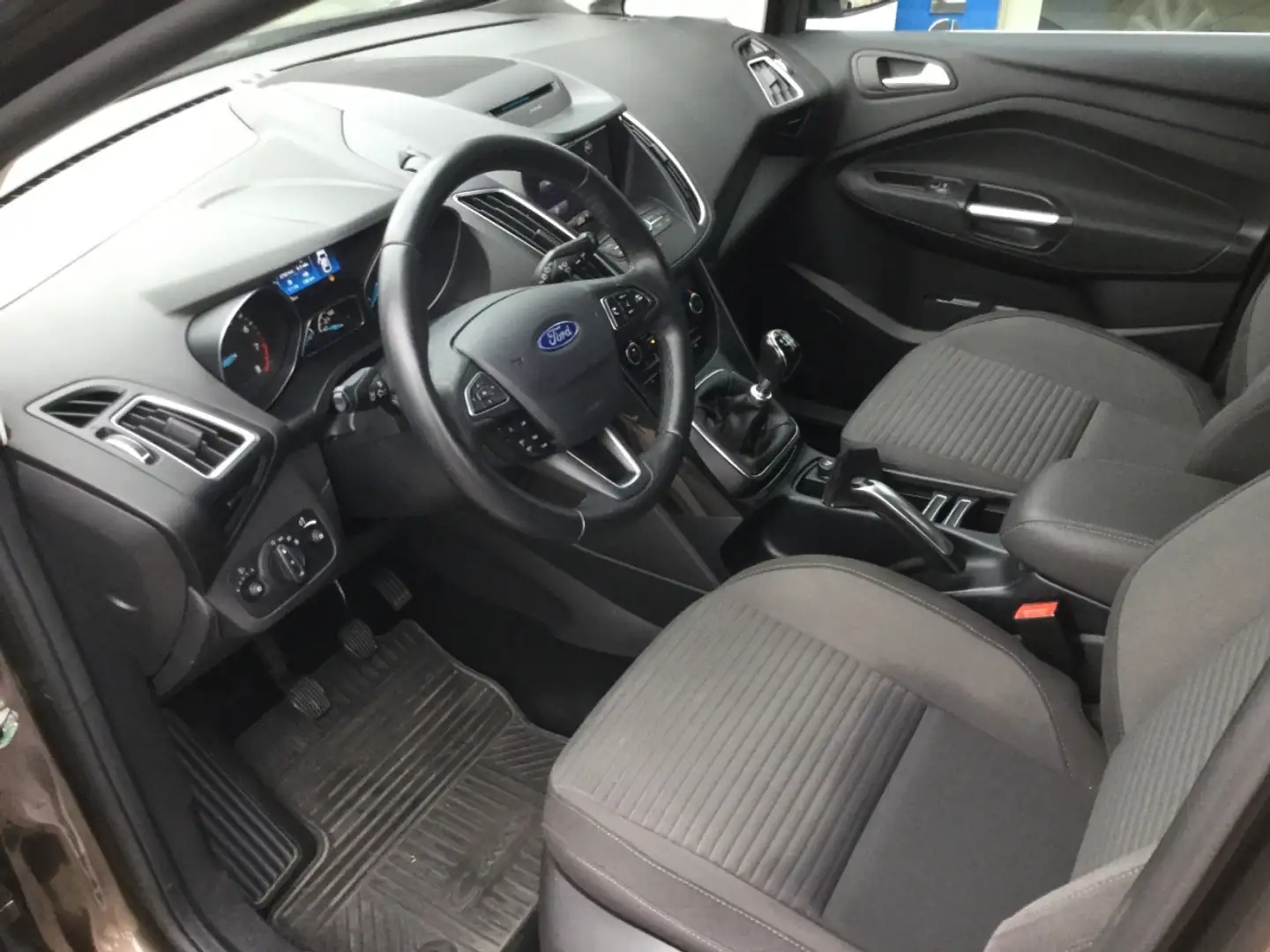 Vehicle image, number 5