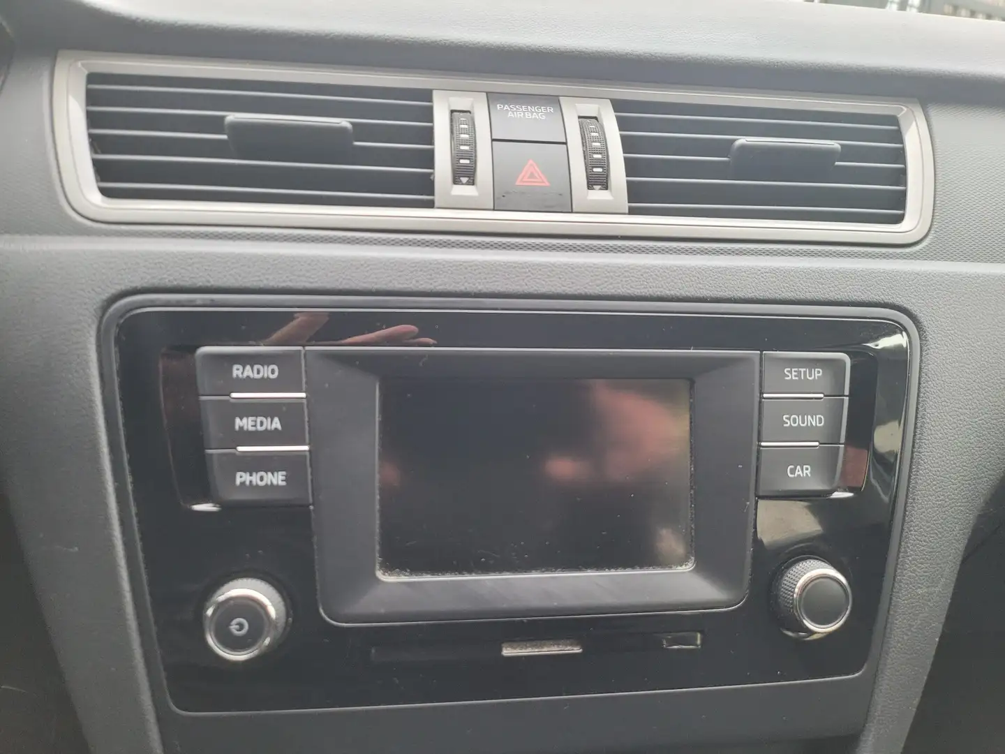 Vehicle image, number 9