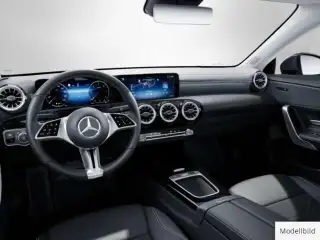 Vehicle image thumbnail, number 9