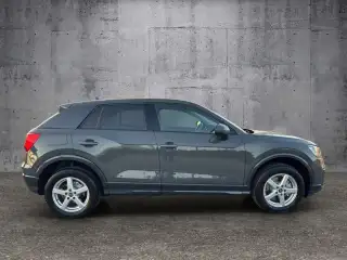 Vehicle image thumbnail, number 7