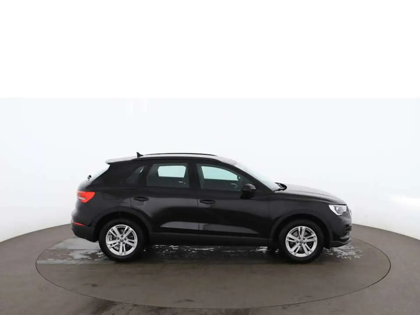 Vehicle image, number 2