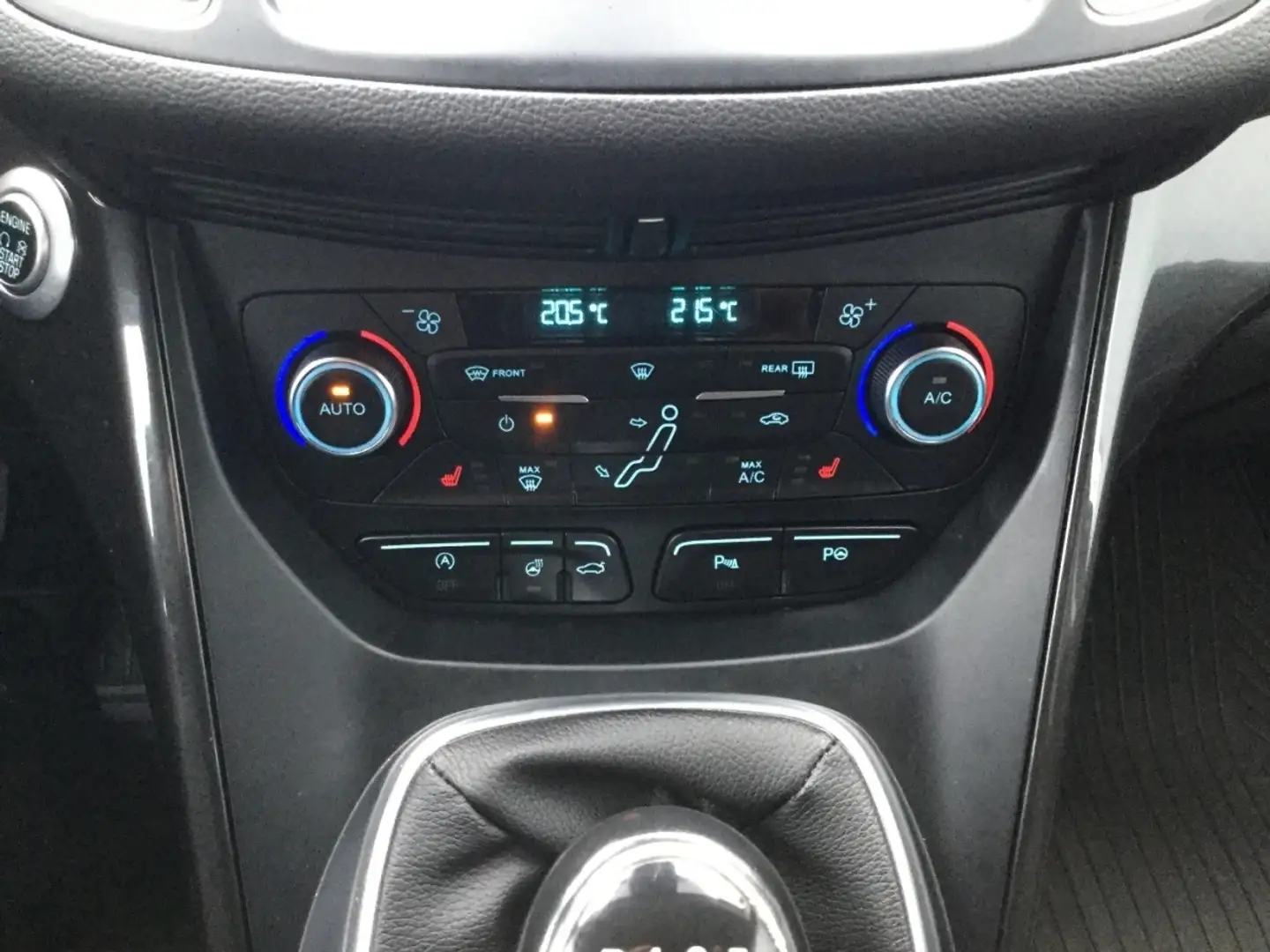 Vehicle image, number 16