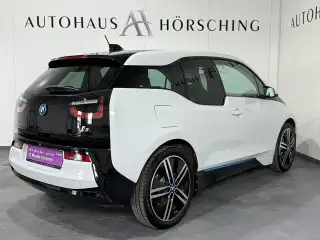 Vehicle image thumbnail, number 4