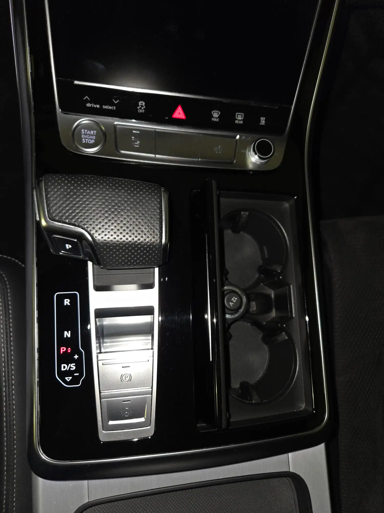 Vehicle image, number 11