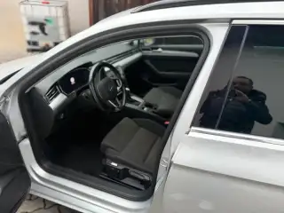 Vehicle image thumbnail, number 9
