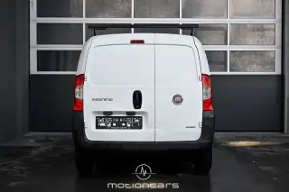 Vehicle image thumbnail, number 4