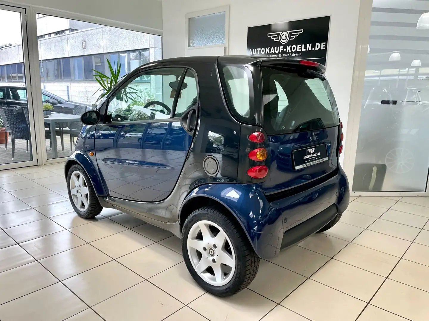 Vehicle image, number 5