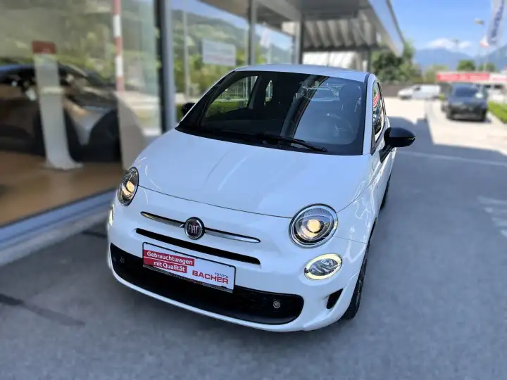 Additional image of the vehicle