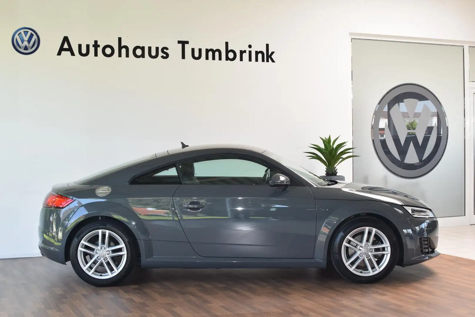 Vehicle image, number 2