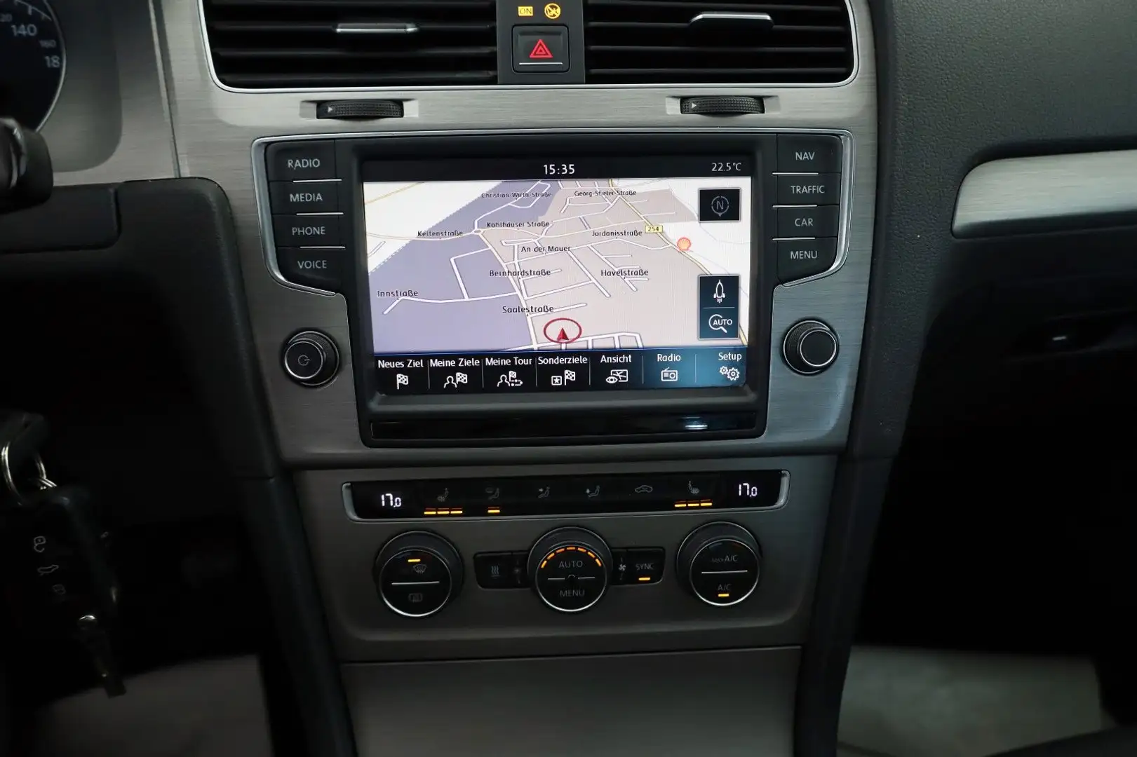 Vehicle image, number 7