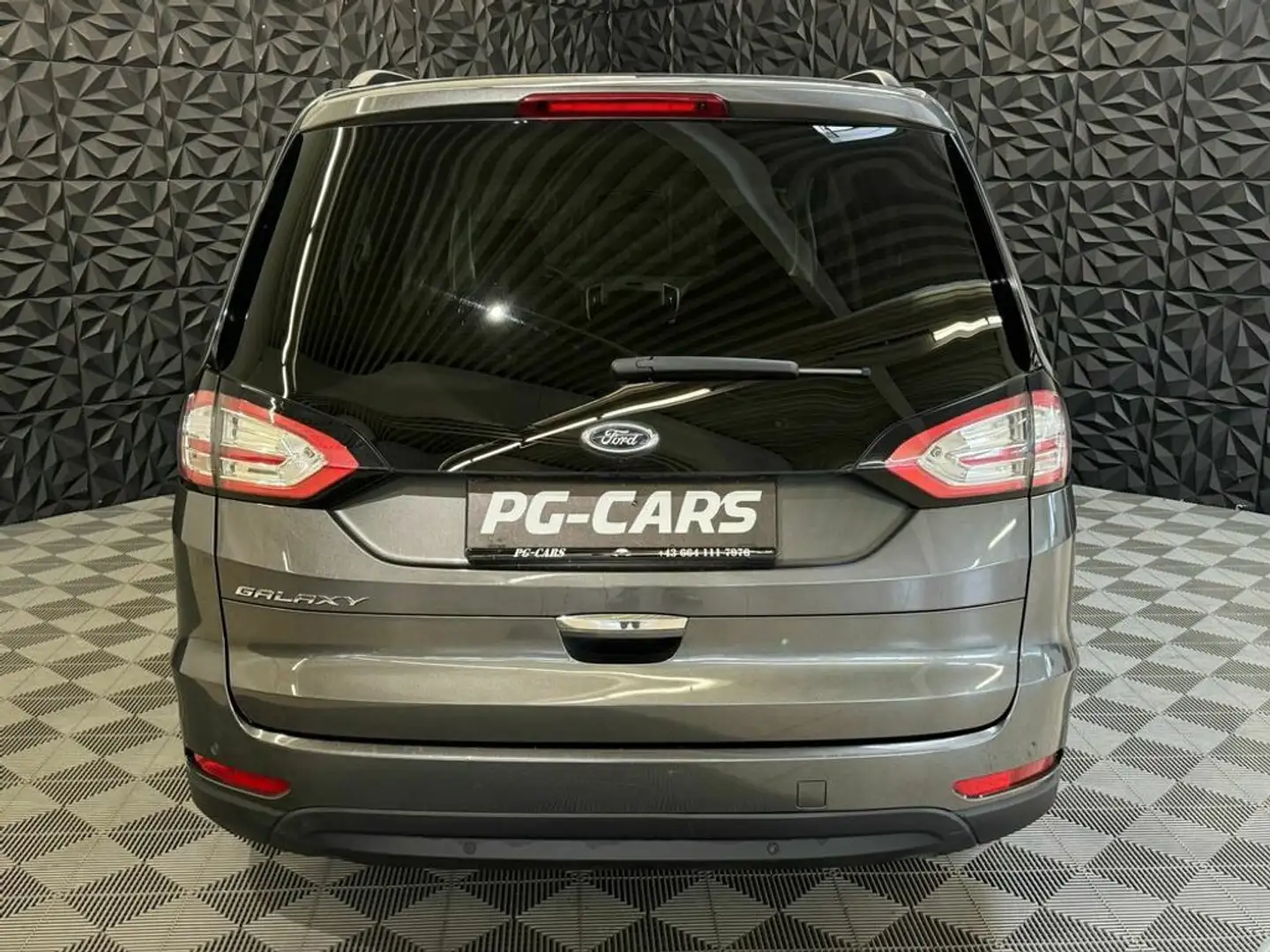 Vehicle image, number 15