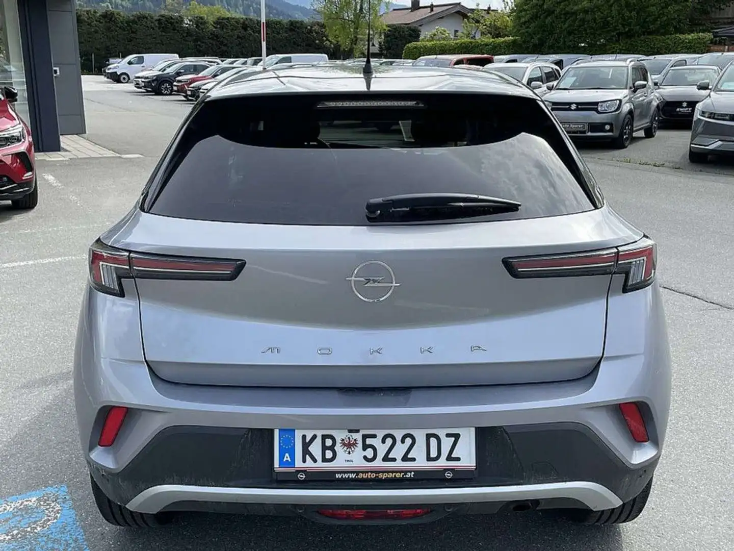 Vehicle image, number 3