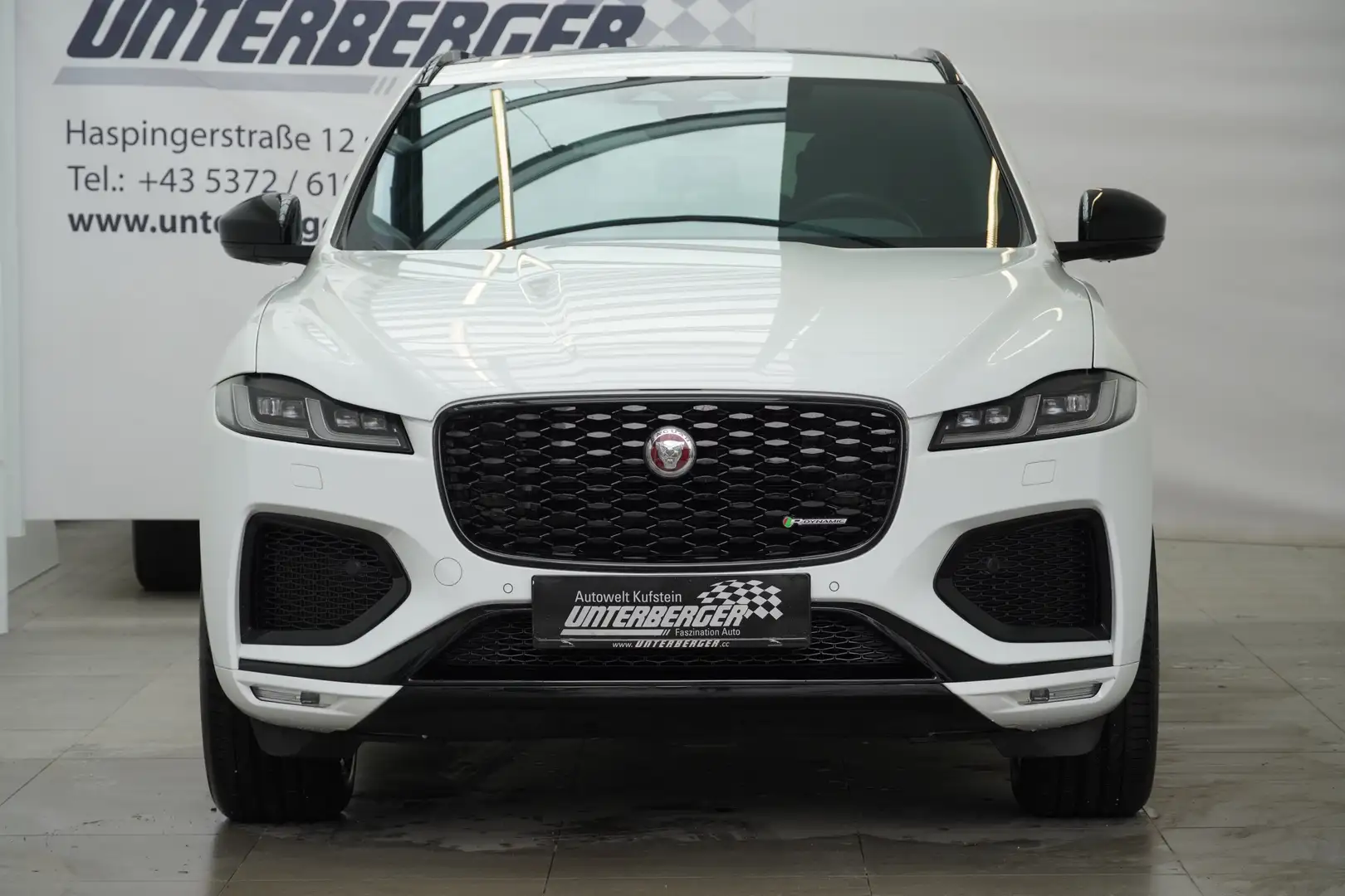 Vehicle image, number 4