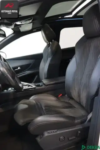 Vehicle image thumbnail, number 7