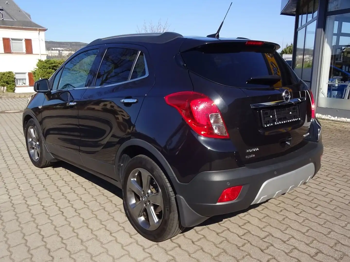 Vehicle image, number 4