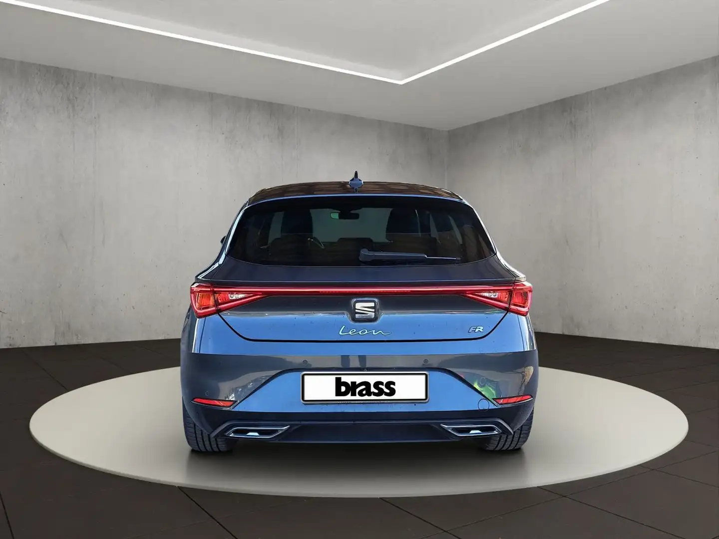 Vehicle image, number 4
