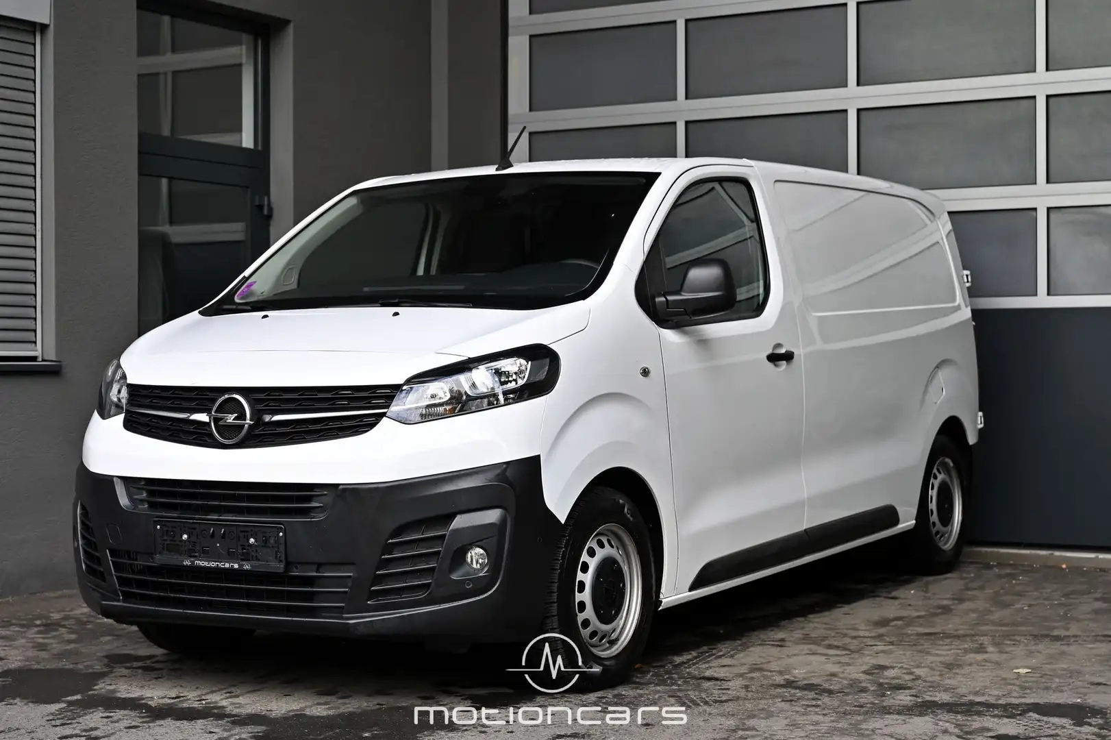 Vehicle image, number 1
