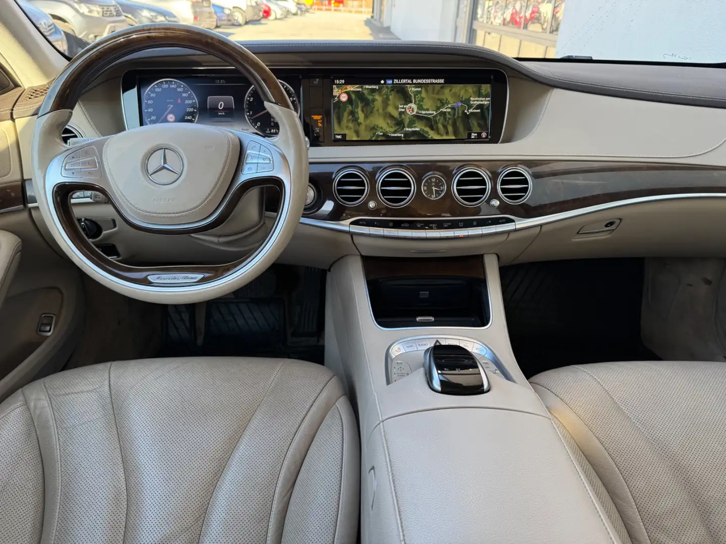 Vehicle image, number 9