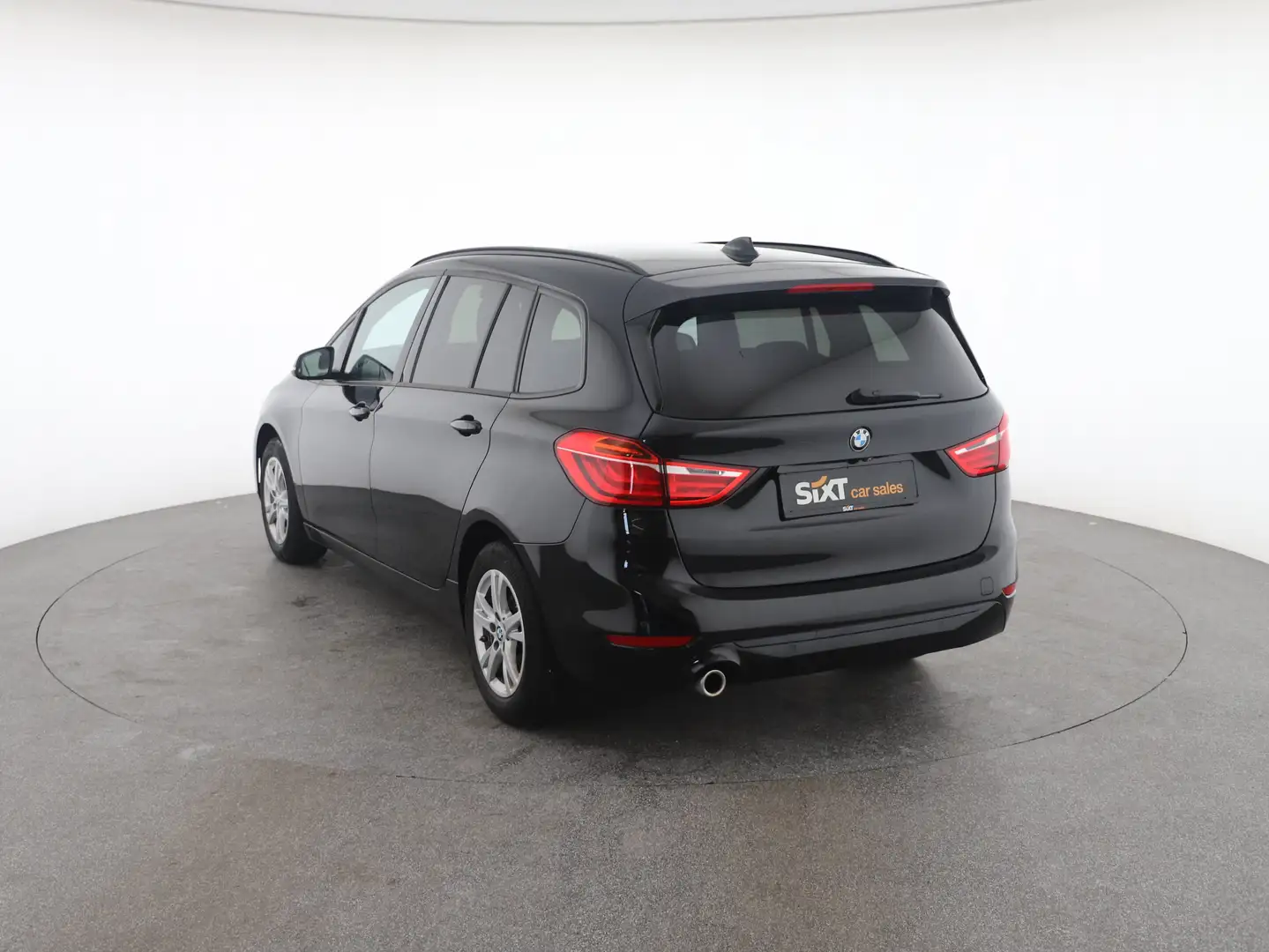 Vehicle image, number 4