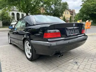 Vehicle image thumbnail, number 8