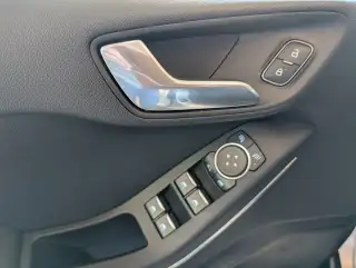 Vehicle image thumbnail, number 6