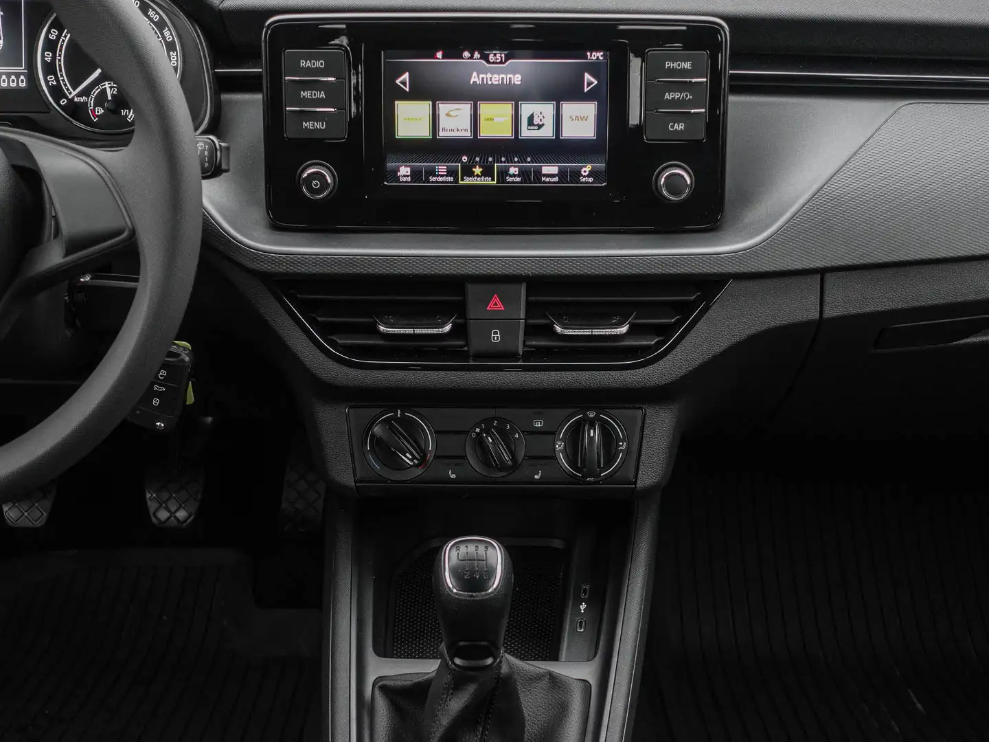 Vehicle image, number 11